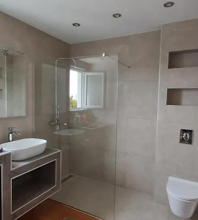 The Garden Of Elais Шибеник