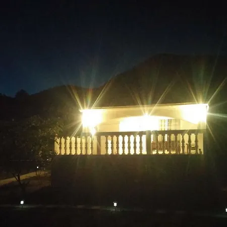 Semesterbostad The Garden Of Elais