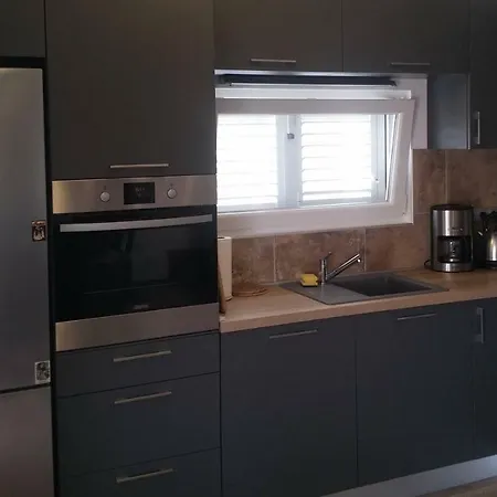 Vakantiehuis The Garden Of Elais *